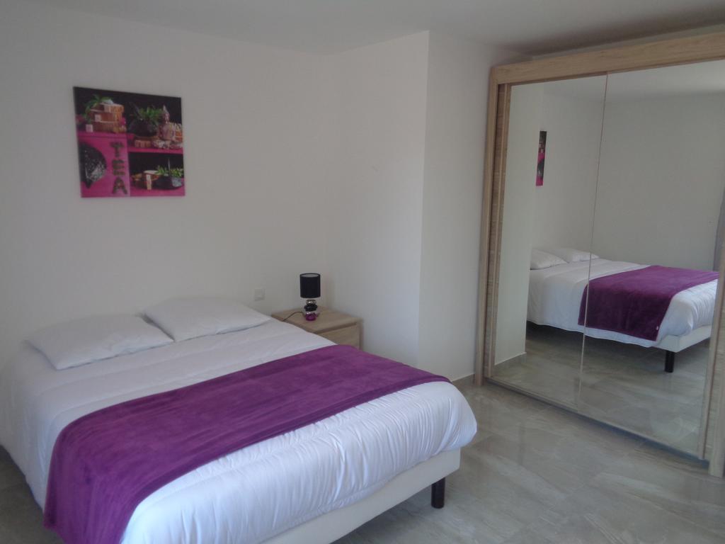 Hotel Du Midi Cazaubon Zewnętrze zdjęcie