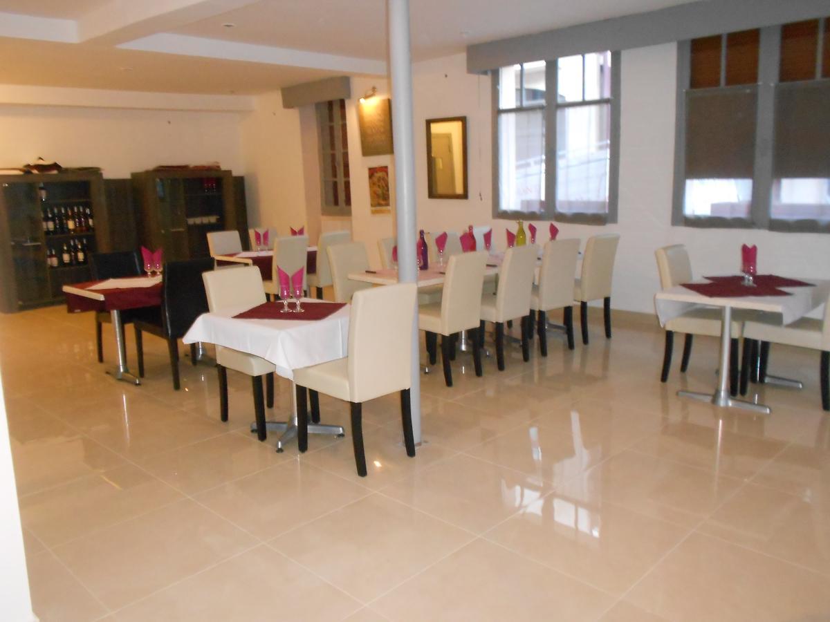Hotel Du Midi Cazaubon Zewnętrze zdjęcie